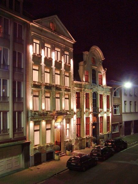 فندق Cour St Georges خنت المظهر الخارجي الصورة